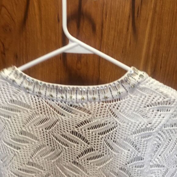 NWOT. White House/Black Market Brand Woman’s. Size MP 3/4 Sleeve Sweater w/Trim - Picture 9 of 10